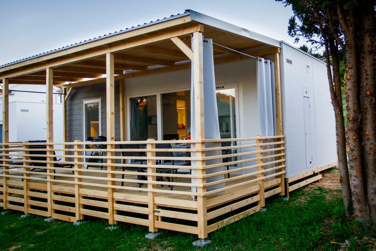 Adrijela Mobile Home Jezera Εξωτερικό φωτογραφία