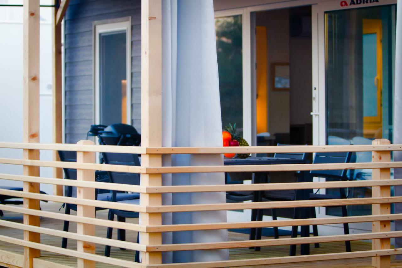 Adrijela Mobile Home Jezera Εξωτερικό φωτογραφία