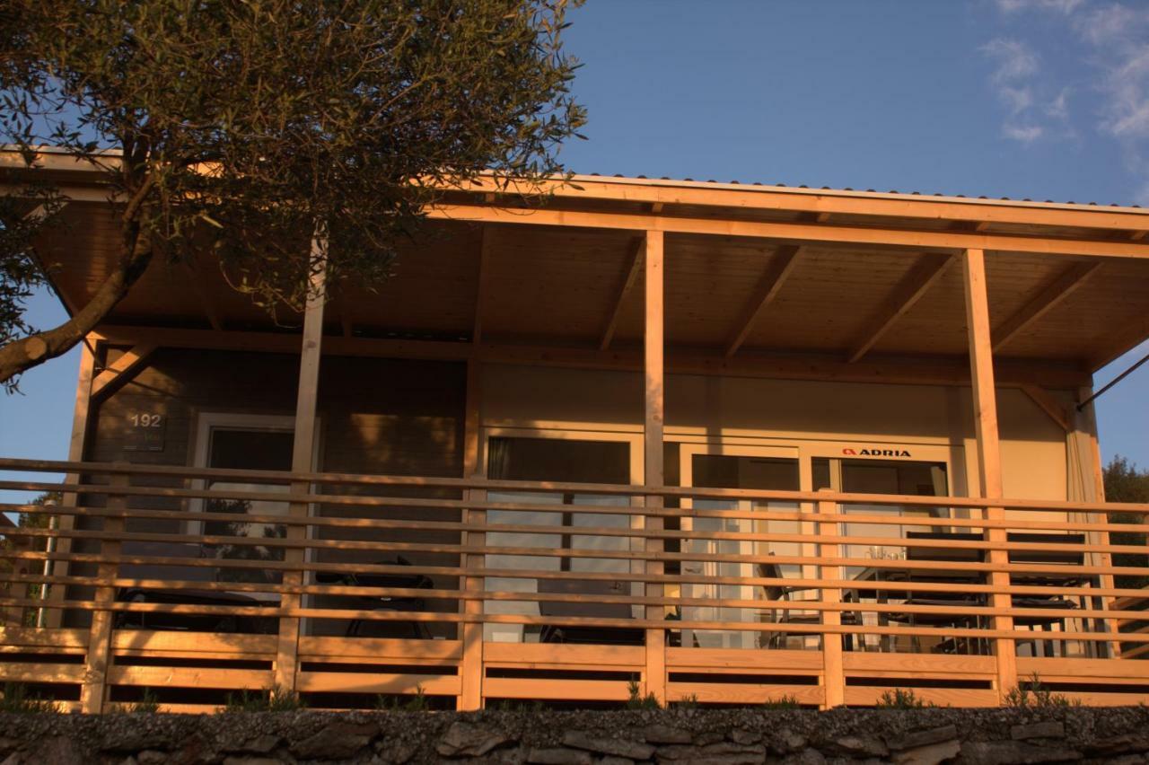 Adrijela Mobile Home Jezera Εξωτερικό φωτογραφία