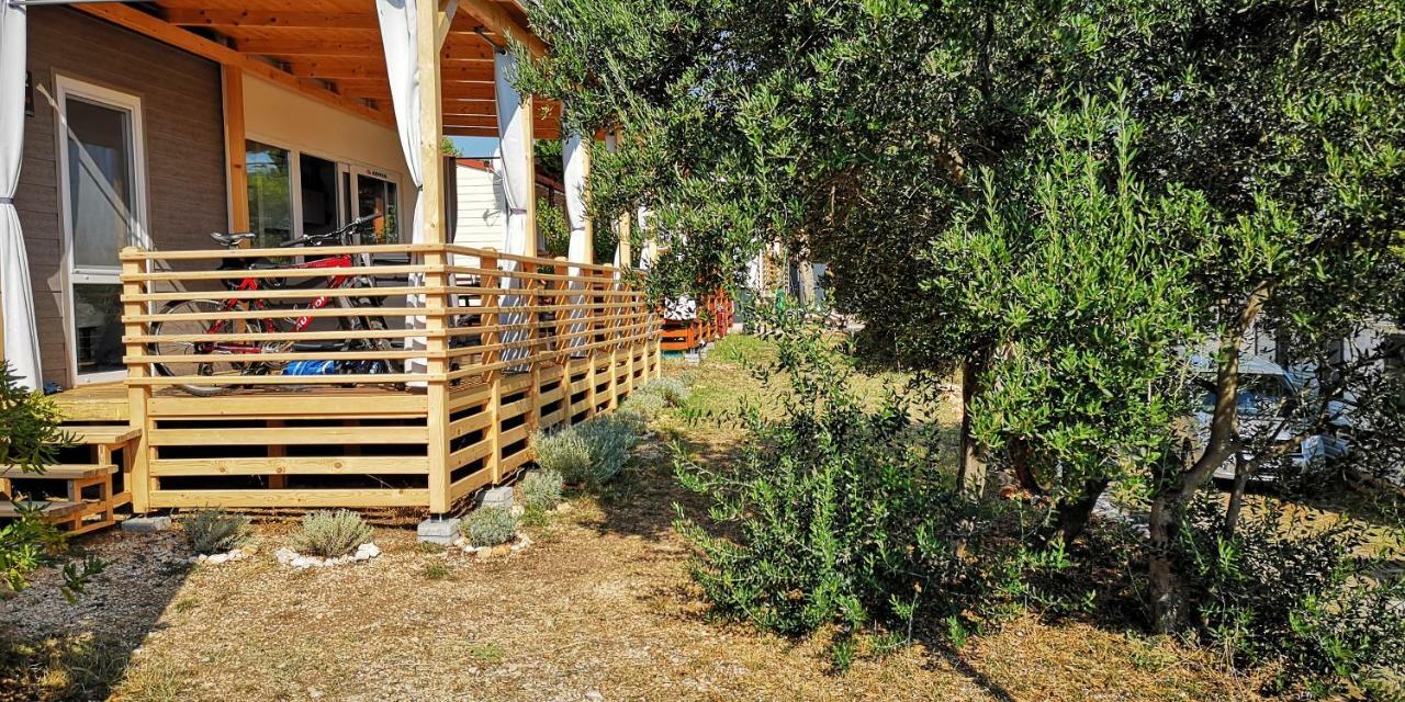 Adrijela Mobile Home Jezera Εξωτερικό φωτογραφία